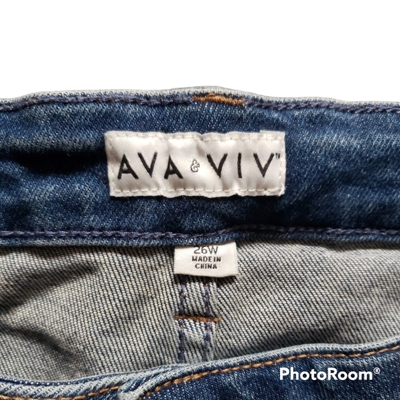 Ava & Viv Medium Wash High Rise Slim Straight Crop No Gap Size 26W Reg - Picture 7 of 11